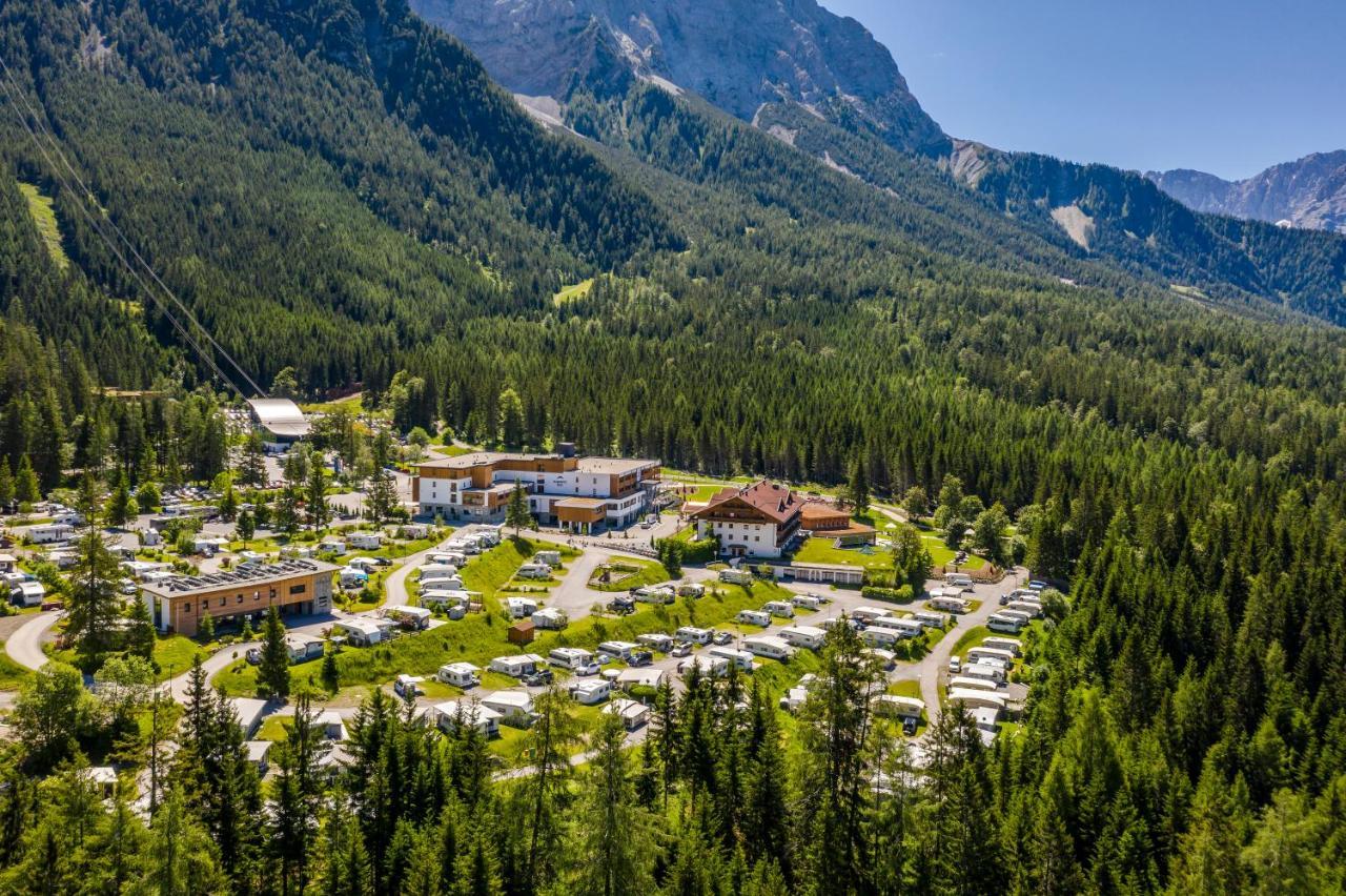 Zugspitz Resort Ehrwald Esterno foto